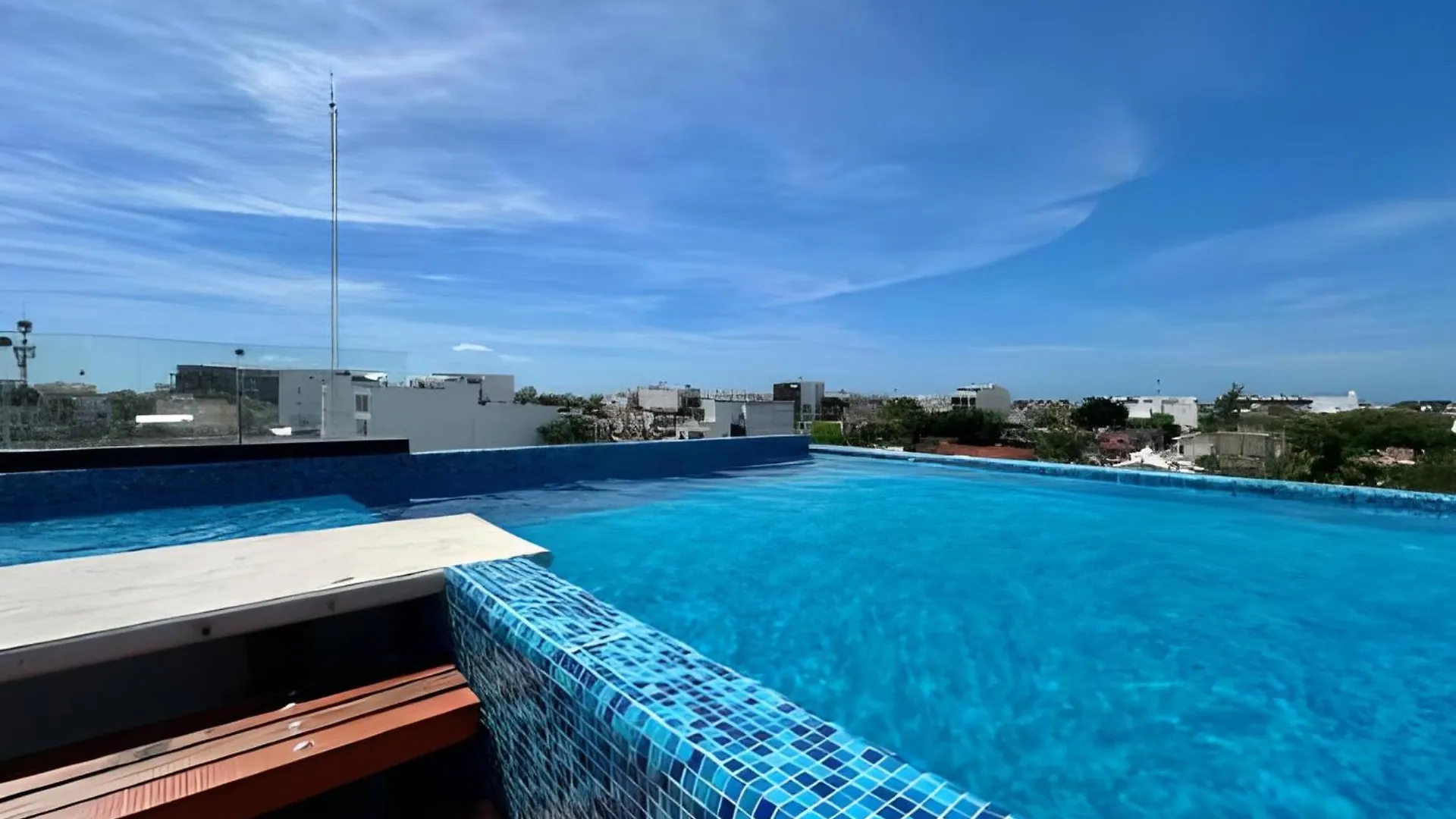 Levitat 32 Playa del Carmen 2*,
