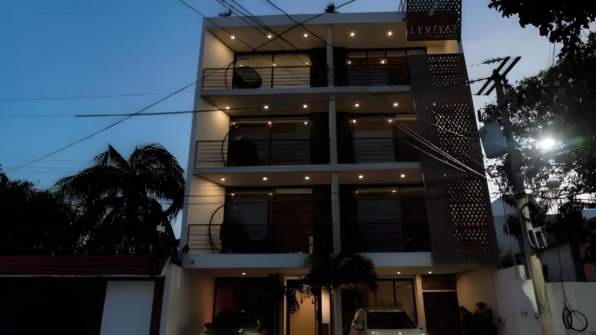 Levitat 32 Playa del Carmen Mexico